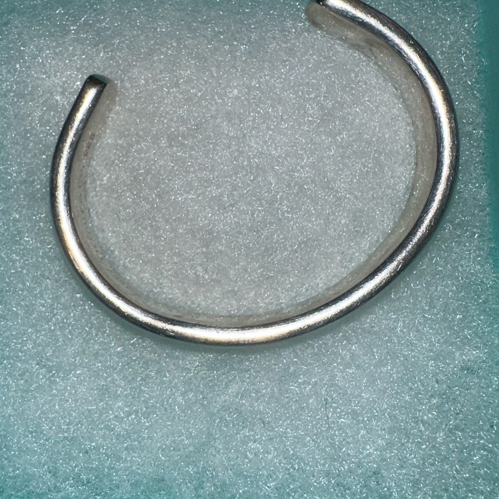 Vintage Tiffany & Co. Silver Cuff Bracelet - Picture 5 of 5